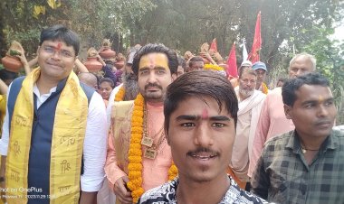 भव्य एक हजार आठ कलश शोभा यात्रा लेकर महिलाएं पहुंची नदी