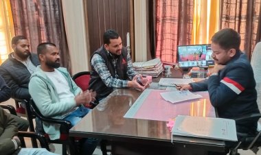 खनन माफियाओ द्वारा किए जा रहे, अवैध खनन को रोकने के लिए तहसीलदार को सौपा ज्ञापन।