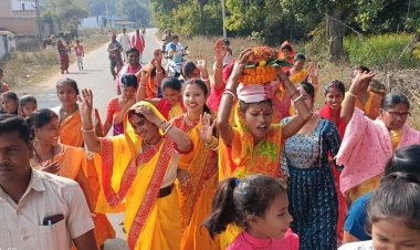 रामानुजगंज के ग्रामीण क्षेत्रों में भगवान श्री राम की प्राण प्रतिष्ठा के अक्षत कलश के साथ निकाली गई शोभायात्रा