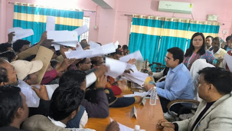 सम्पूर्ण समाधान दिवस पर कुल 365 शिकायतें प्राप्त, 22 शिकायतों को मौके पर ही किया गया निस्तारित- जिलाधिकारी...