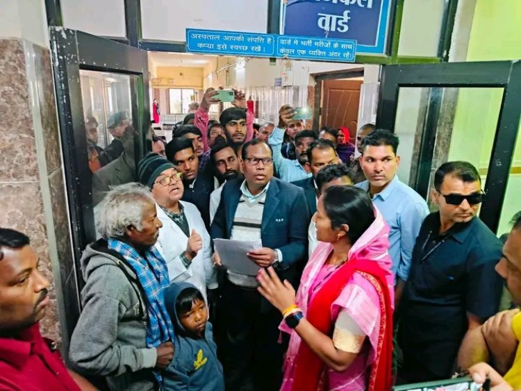 कैबिनेट मंत्री लक्ष्मी राजवाड़े अचानक पहुंची जिला अस्पताल, अव्यवस्थाओं को देखकर लगाईं फटकार 
