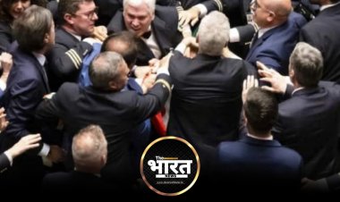 जी 7 समिट में इटली की संसद में चले लात-घुसे