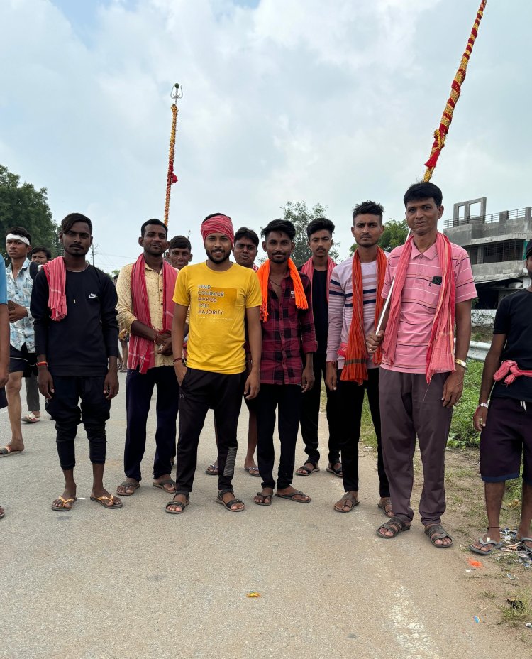 કપડવજ તાલુકાના મુકામ અલવા ગામ થી જય આધ્યાશક્તિ અંબે ના ધામ અંબાજી પગપાળા સંગ જવા અલવા થી પસ્થાન કરવામાં આવ્યો.