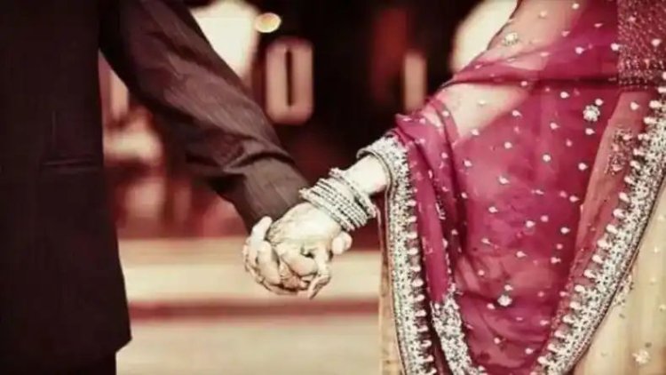 शादी का दबाव झेल नहीं सका 55 साल का प्रेमी, 22 साल की लड़की से पहले खुद बनाए संबंध, फिर दोस्तों से कराई दरिंदगी