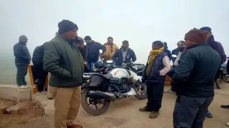 संदिग्ध हालत में अधेड़ ने गंगा में लगाई छलांग... तलाश जारी, कोहरे के कारण सर्च में आ रही समस्या