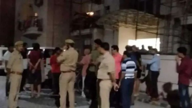 बच्चेदानी की सर्जरी के लिए जैसे ही डाॅक्टर्स ने पेट खोला, डर के मारे सहम गए, तुरंत पुलिस बुला ली..,,