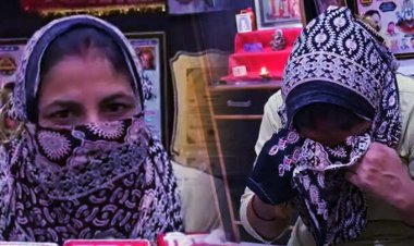'मेरी अस्मत की बोली लगाई, होटल के कमरा नं 204 में कई दिन रखा... मैं बार-बार गेट बंद करती थी'