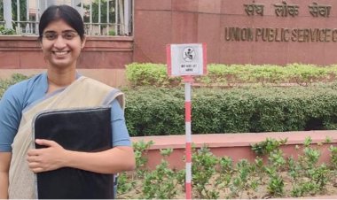 IAS Success Story: पिता के जाने गम, मां का दुख... बिना कोचिंग इन हालातों में IAS बनी थीं बिहार की बेटी गरिमा