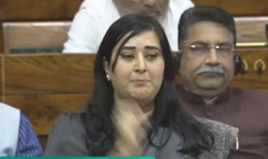 बिहार तो झांकी है, बंगाल अभी बाकी है...पिता की स्मृति सभा के बाद संसद में दहाड़ीं बांसुरी स्वराज