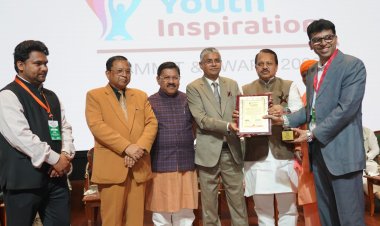 Prof. (Dr.) Vikas Rao Vadi Honoured with National Youth Inspiration Award 2026 for Excellence in Education