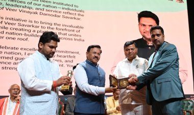 Sajjad Ahmad Dar Honoured with Veer Savarkar National Award 2026 at Bharat Mandapam