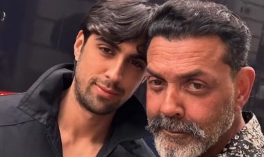 बॉबी देओल के 26 साल के बेटे को देख लोगों को याद आई 'सोल्जर', NYU से फाइनेंस में ग्रेजुएट हैं आर्यमन