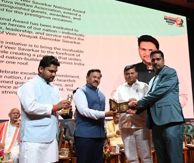 Sajjad Ahmad Dar Honoured with Veer Savarkar National Award 2026 at Bharat Mandapam